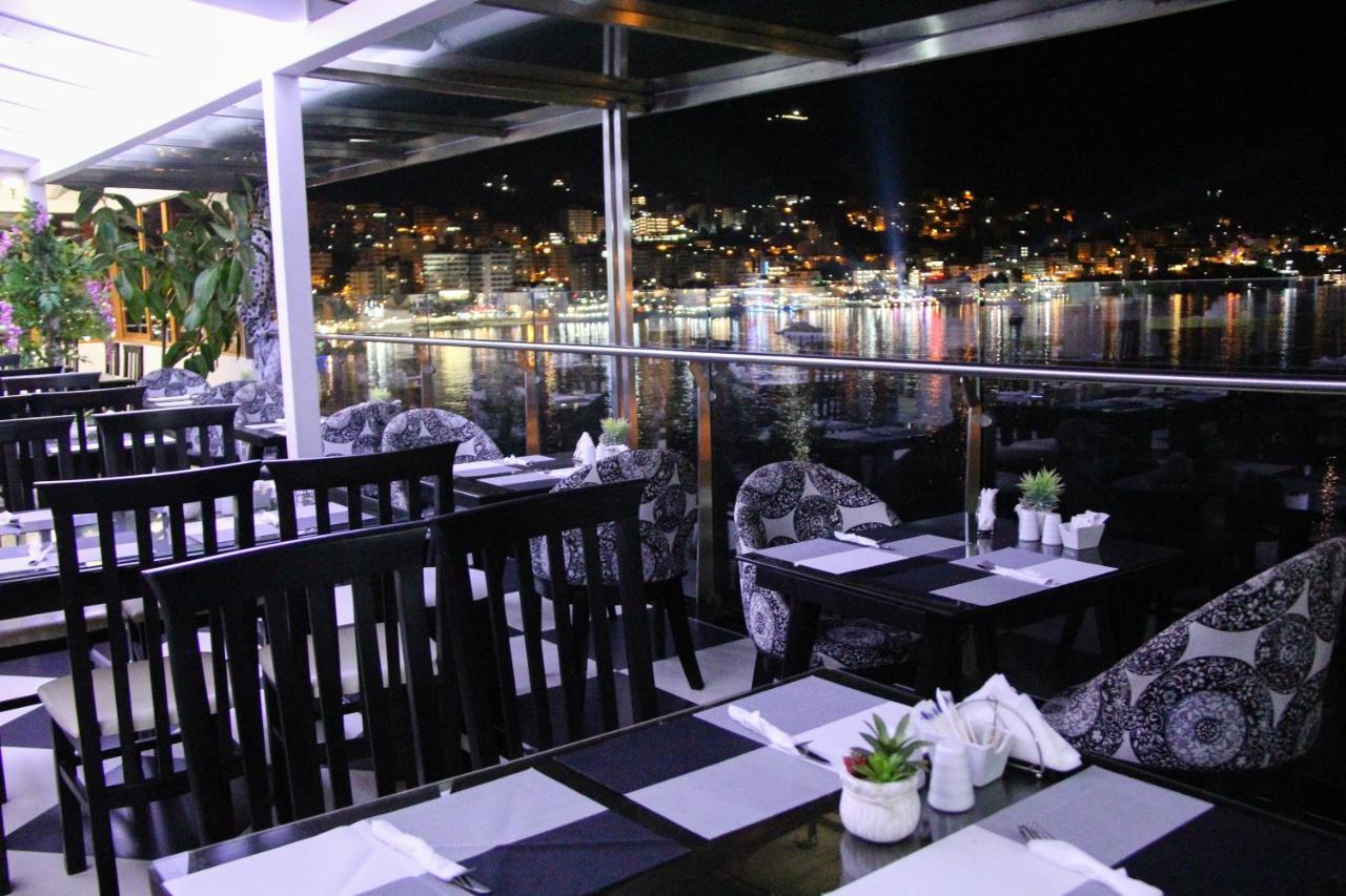 Republika Hotel Sarande Ngoại thất bức ảnh