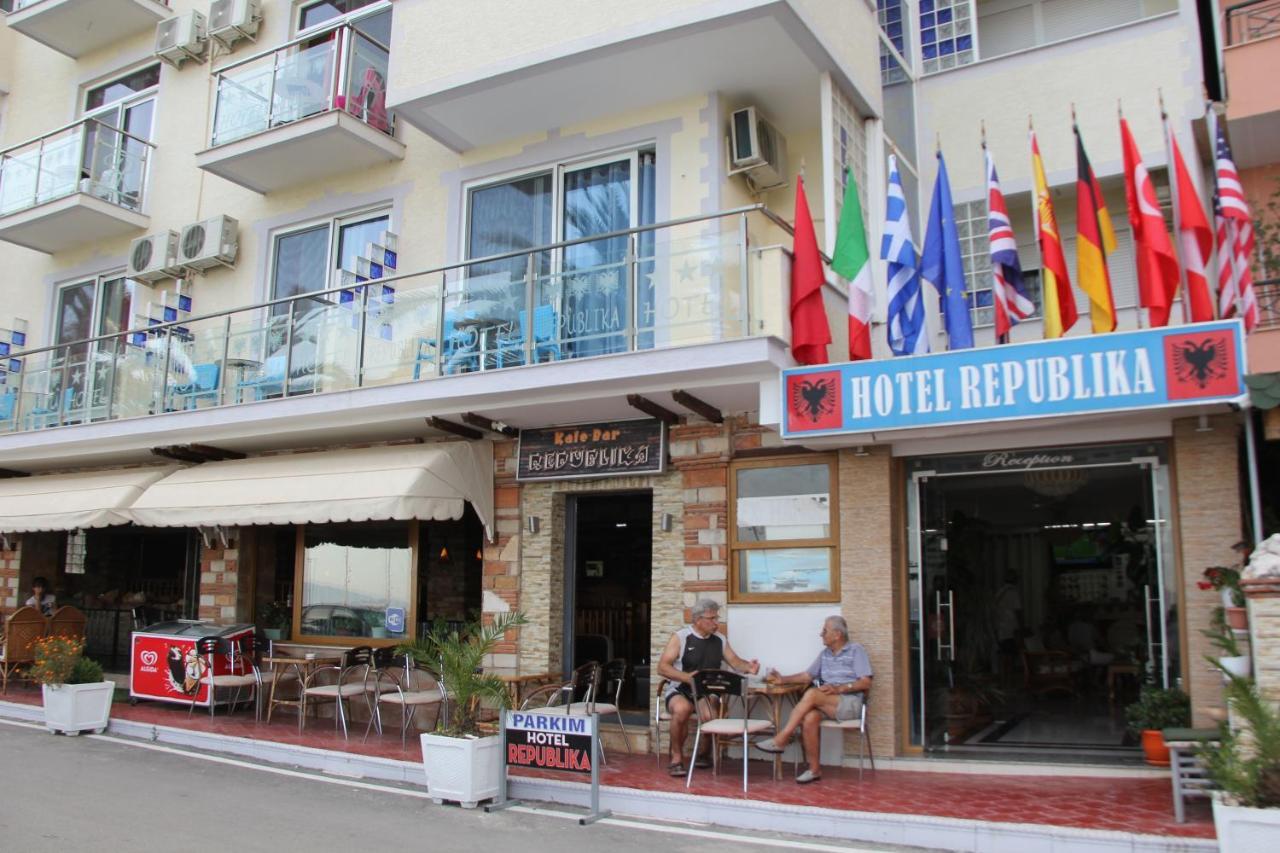 Republika Hotel Sarande Ngoại thất bức ảnh