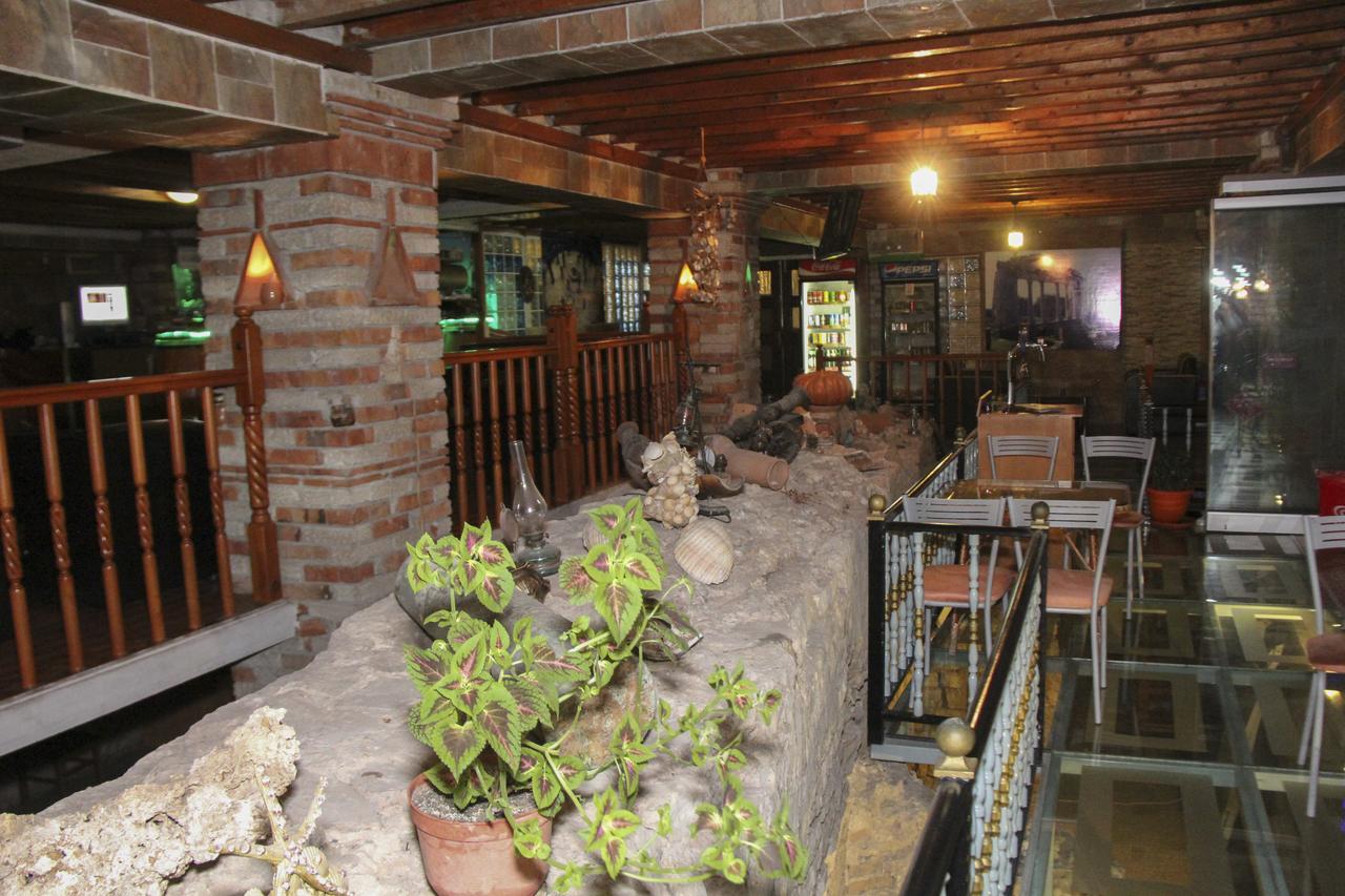Republika Hotel Sarande Ngoại thất bức ảnh